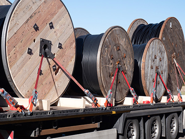 ケーブルドラム